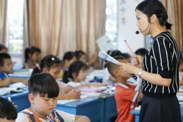 “哼”的拼音怎么写？