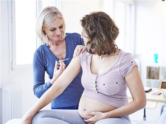 据报道，西班牙诞生世界首个带新冠病毒抗体婴儿，孕妇也可以打新冠疫苗吗？