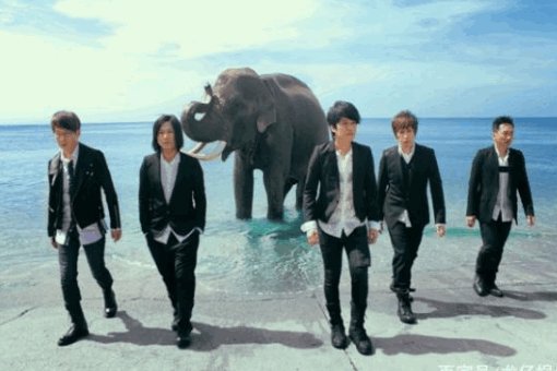 蓝色三部曲具体指哪三部？