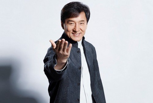 成龙和群星演唱的歌词；国是我的国，家是我的家……是什么歌曲名？