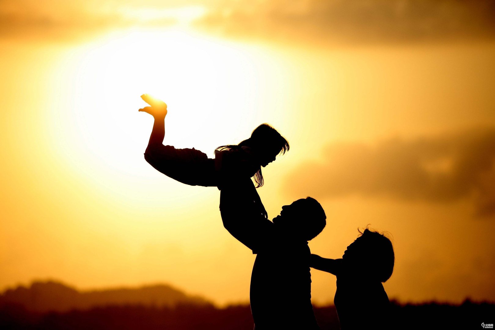 河南女孩打包午餐鸡腿给自己的妈妈真暖心，有个体贴女儿是一种怎样的体验？