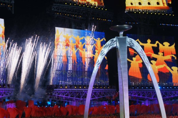 广州亚运会是哪一年?