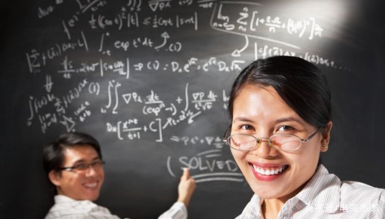 北京考生称被数学“难哭了”,对于此事专家有何表示?