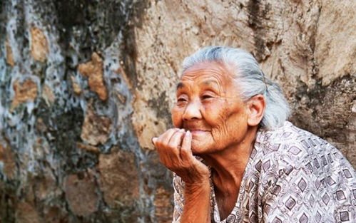 70岁老人发明自动爬楼智能车，这种车是如何工作的？