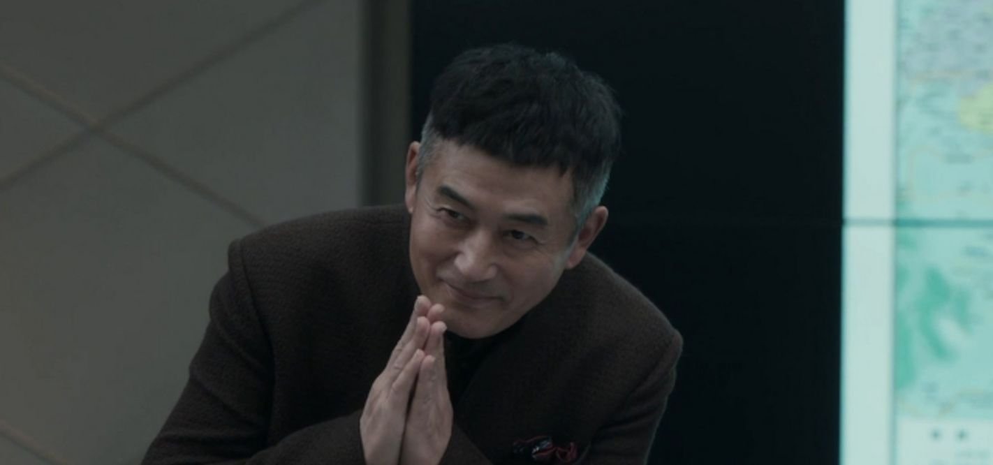 《扫黑风暴》这部热播剧中,徐英子咬桌角是什么意思?