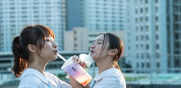 中国电影票房9年来首次负增长，这是什么原因造成的？