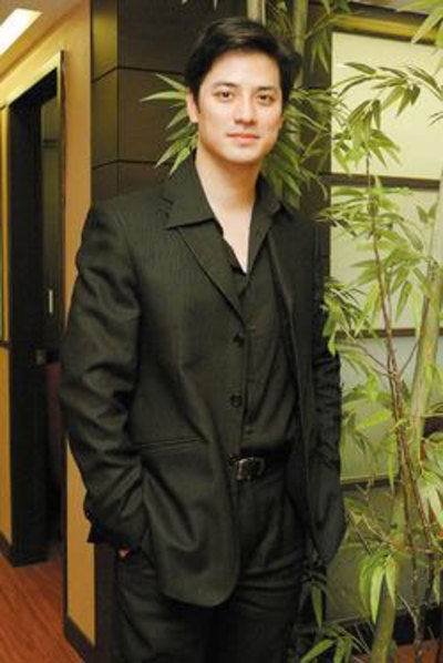 陈嘉钧的个人简介