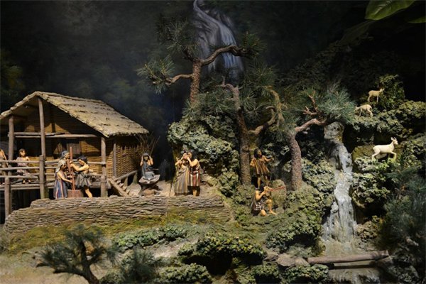 山东男子18天搭建迷你版张同学家，他为何会有如此举动？