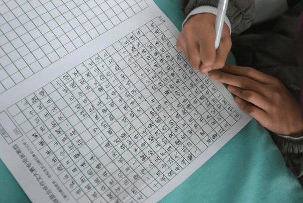 暑期影评怎么写作文500字左右