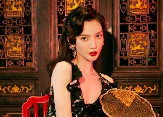 ELLE红毯出状况，网曝因黄牛闹事被迫换场，具体是什么？