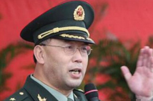 军长低吼了一声释放了什么