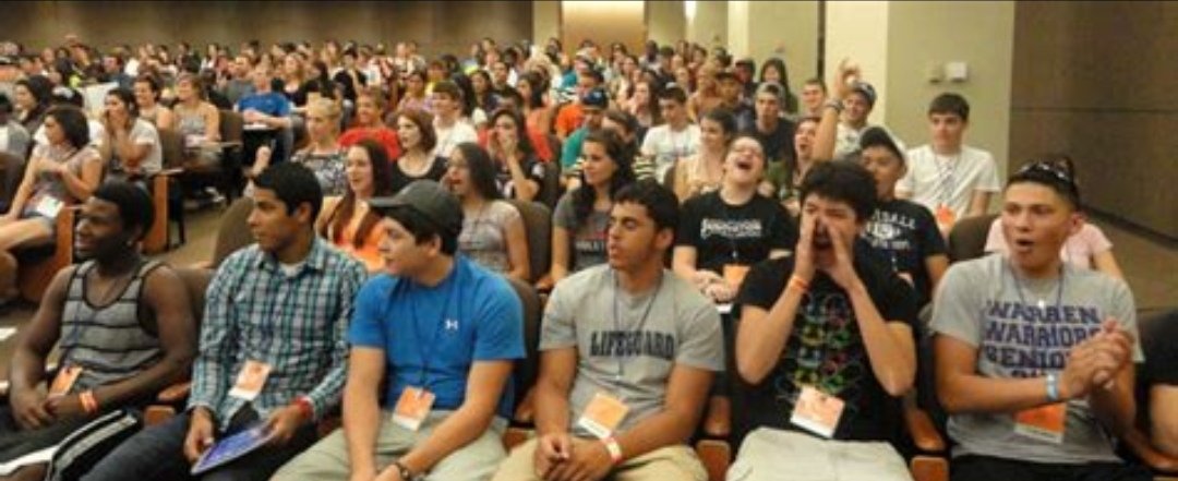 freshmen是什么意思