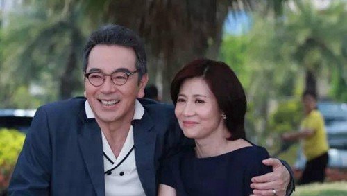 谢美惠和张晨光低调隐婚20年，不求名气只求简单幸福，今60岁她的现状如何？