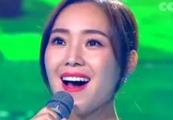 请问我把我的梦想卖了三两三这首歌叫什么名字？