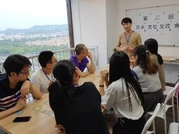 风波下的天堂超市酒吧，背后拥多家公司，这些公司主要从事哪些业务？